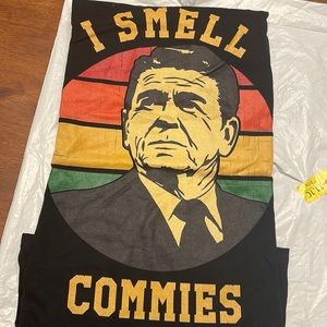 Mens “I smell Commies” T-Shirt Size L and XL